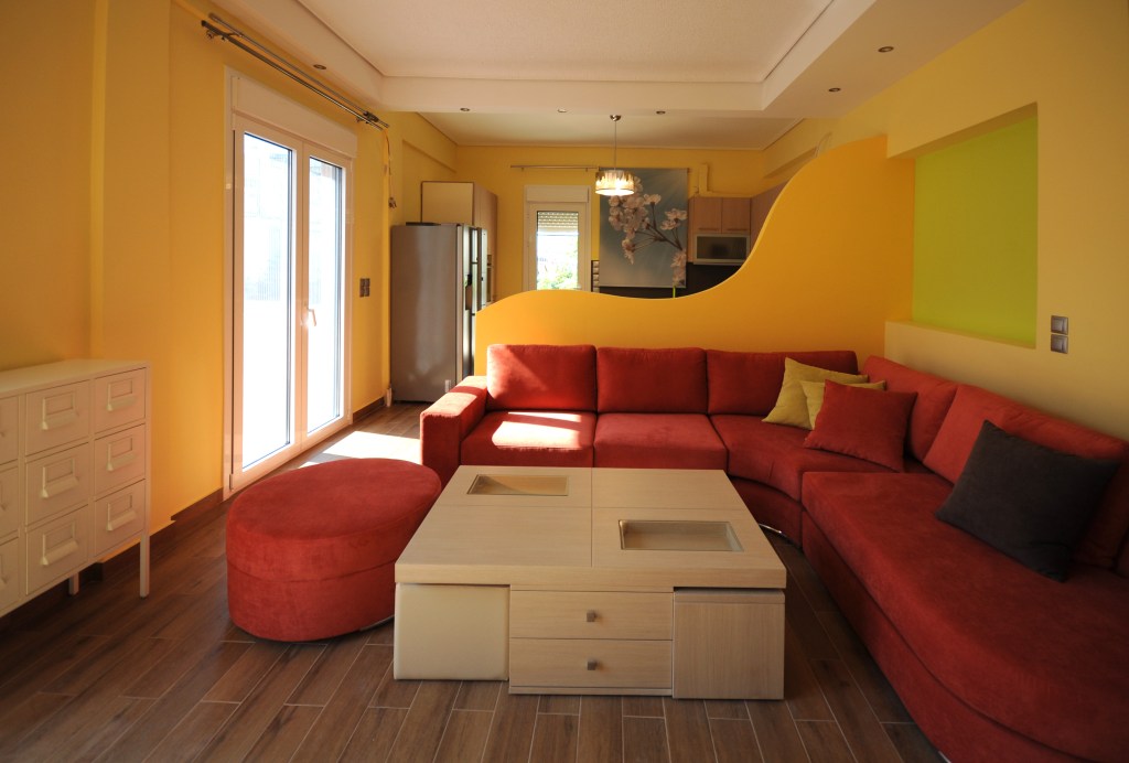 ΑΝΑΚΑΙΝΙΣΗ ΔΙΑΜΕΡΙΣΜΑΤΟΣ ΣΤΟ&nbsp;ΑΙΓΑΛΕΩ